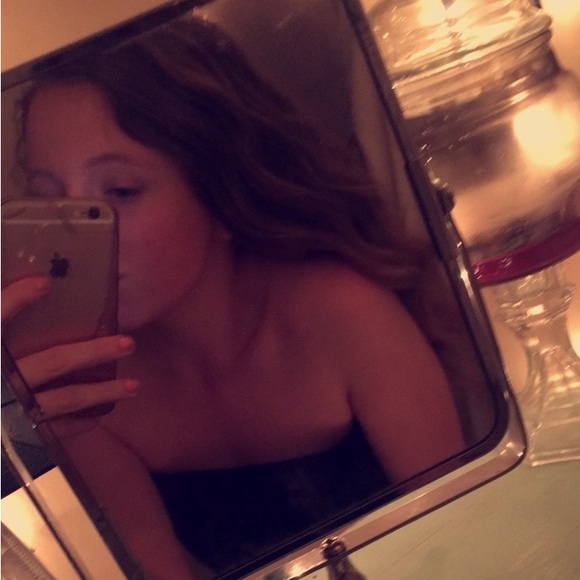 Meet your Posher, Trinity - Picture 1 of 1